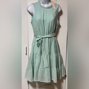 C+D+M ✨NWT✨ Medium Mint Green Sleeveless Dress.